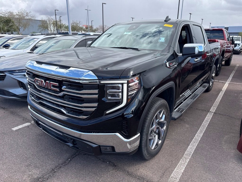 2025 GMC Sierra 1500 SLT