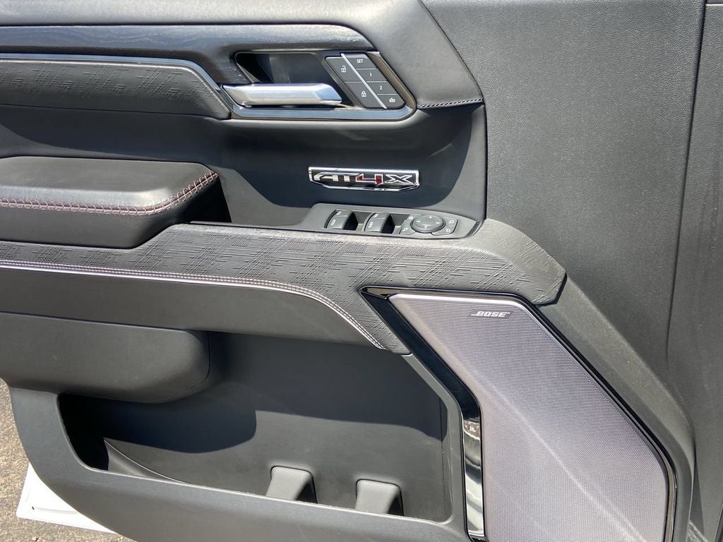 2023 GMC Sierra 1500 AT4X