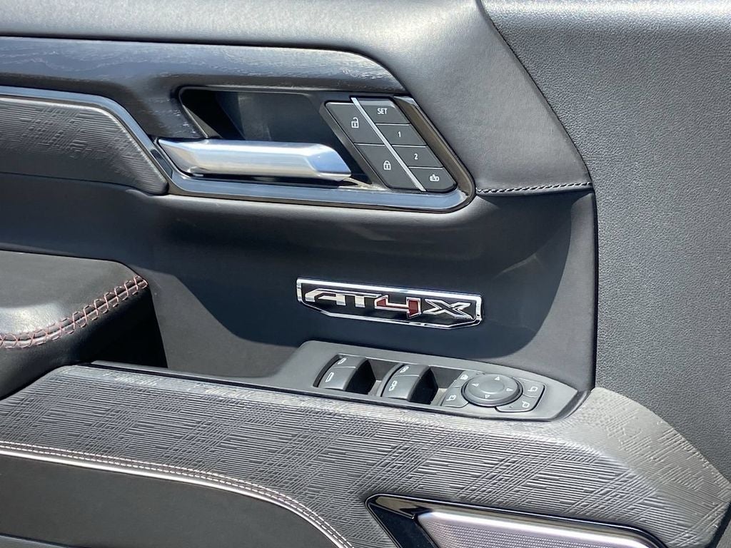 2023 GMC Sierra 1500 AT4X