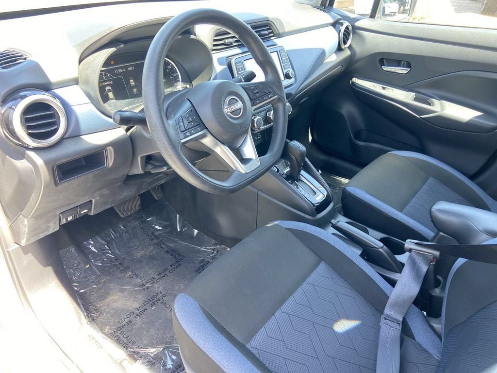 2025 Nissan Versa Sedan SV - Photo 6