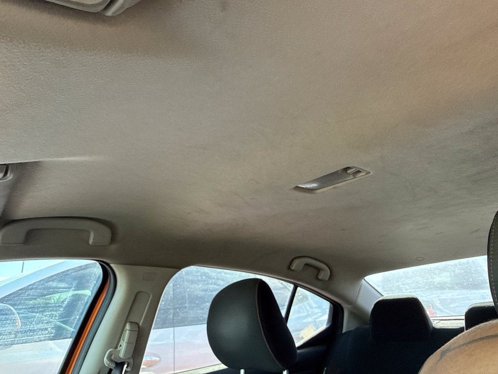 2020 Nissan Versa Sedan SR - Photo 15
