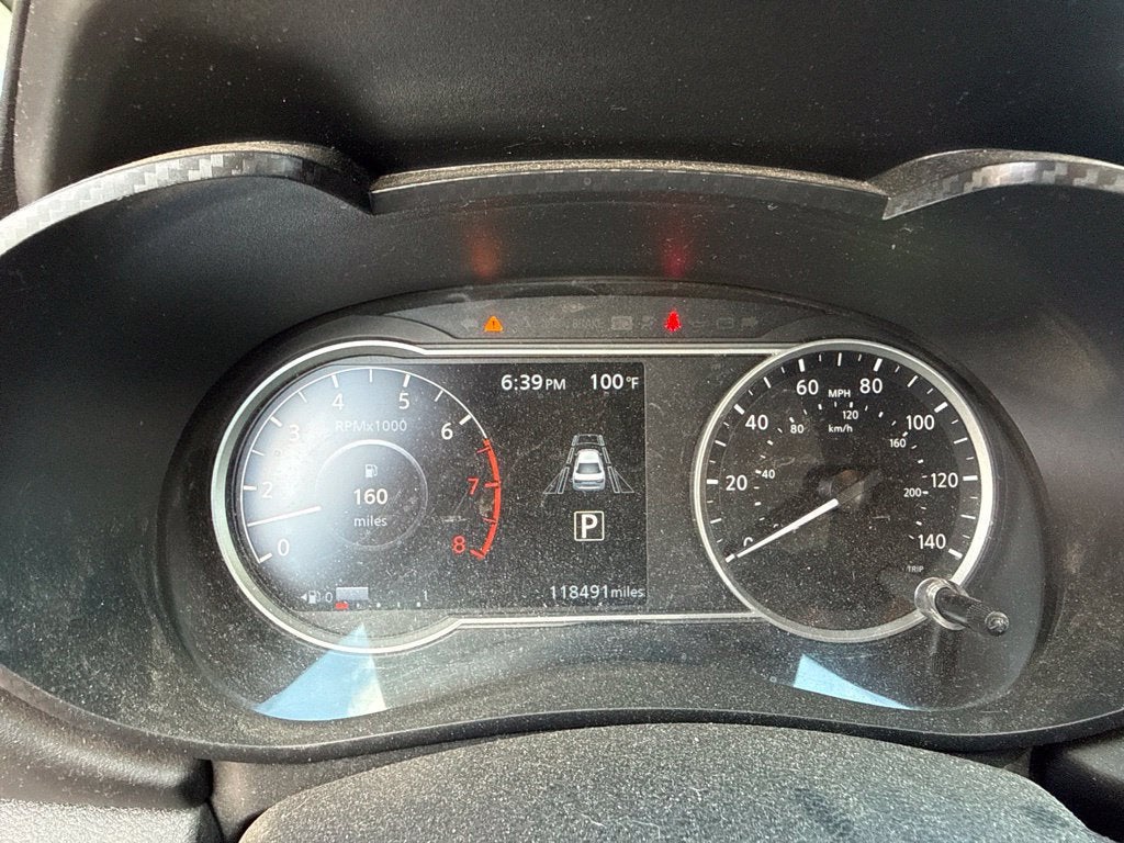 2020 Nissan Versa Sedan SR - Photo 8