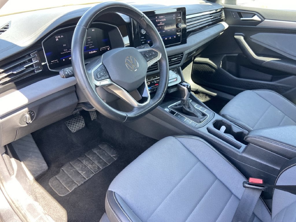 2025 Volkswagen Jetta 1.5T SE