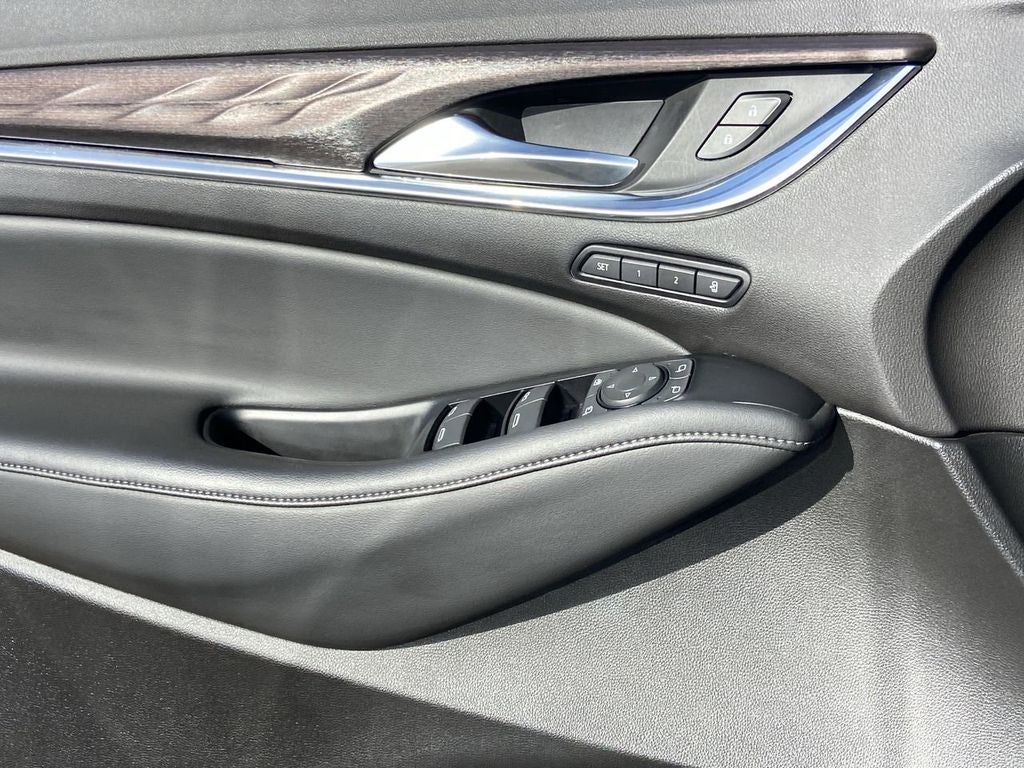 2024 Buick Enclave Avenir