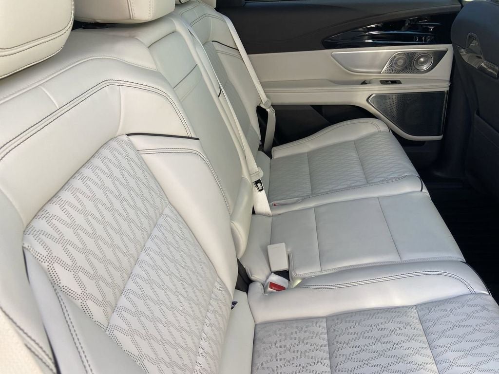 2024 Lincoln Nautilus Black Label