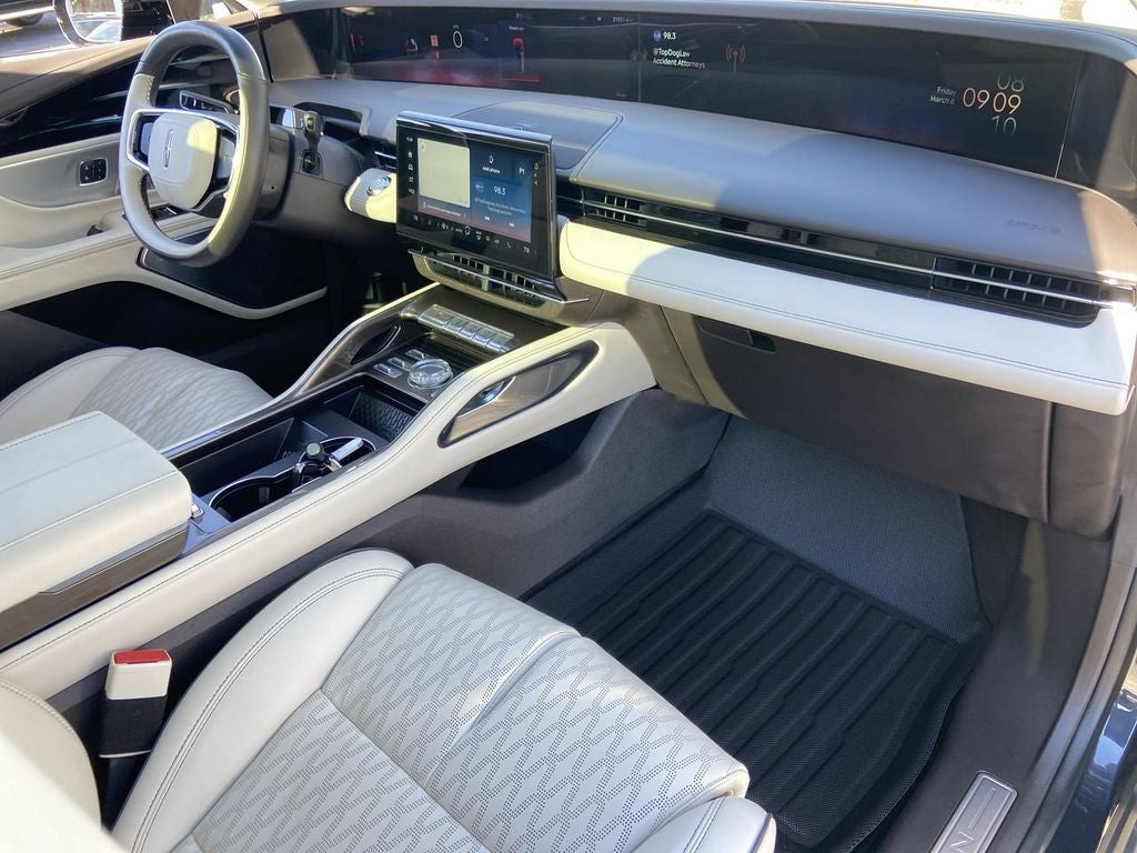 2024 Lincoln Nautilus Black Label