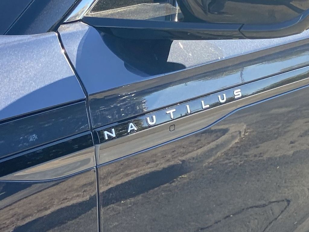 2024 Lincoln Nautilus Black Label