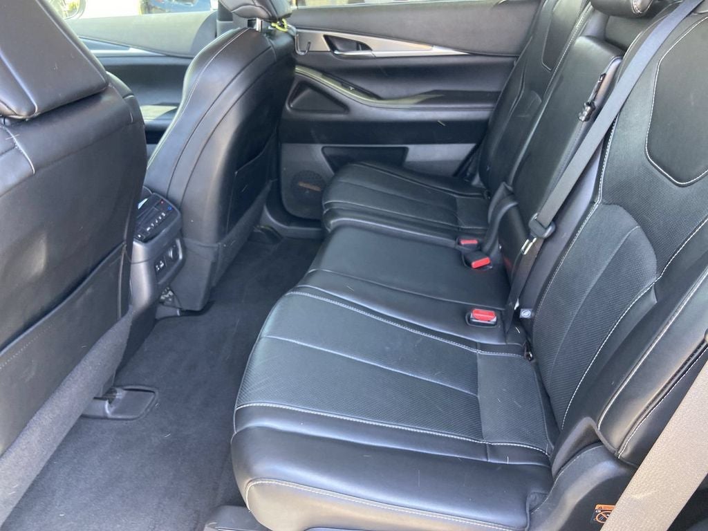 2022 INFINITI QX60 LUXE