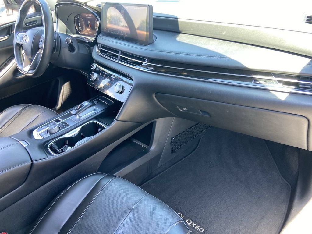 2022 INFINITI QX60 LUXE