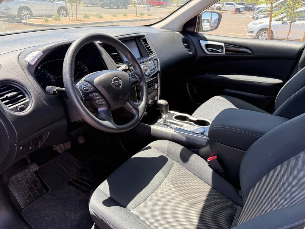 2017 Nissan Pathfinder S