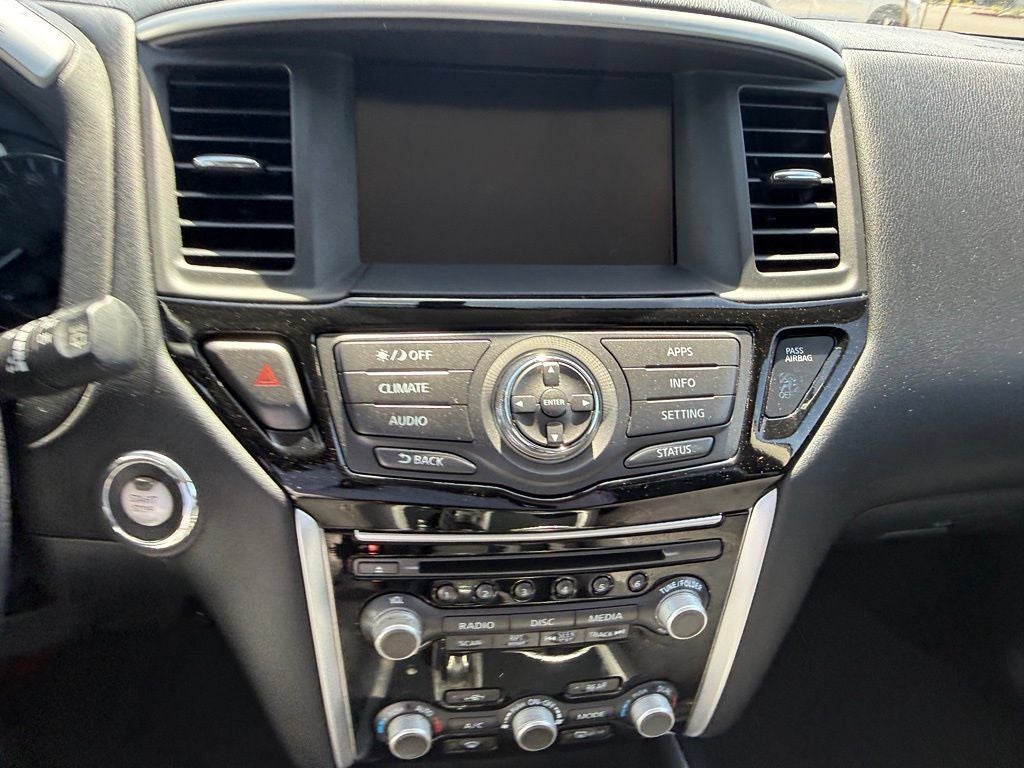 2017 Nissan Pathfinder S