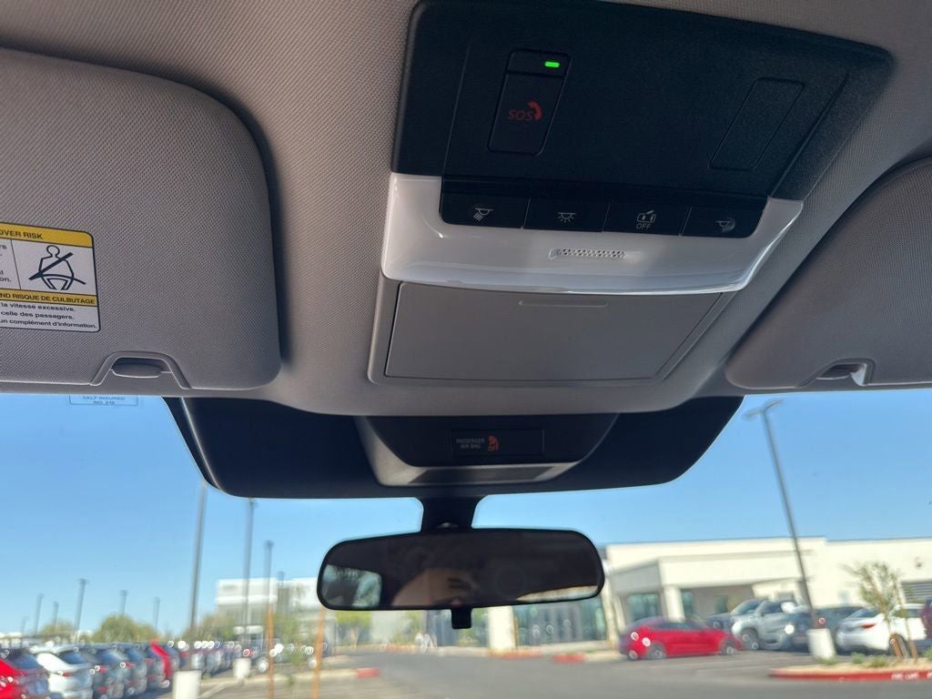 2025 Nissan Pathfinder SV - Photo 10