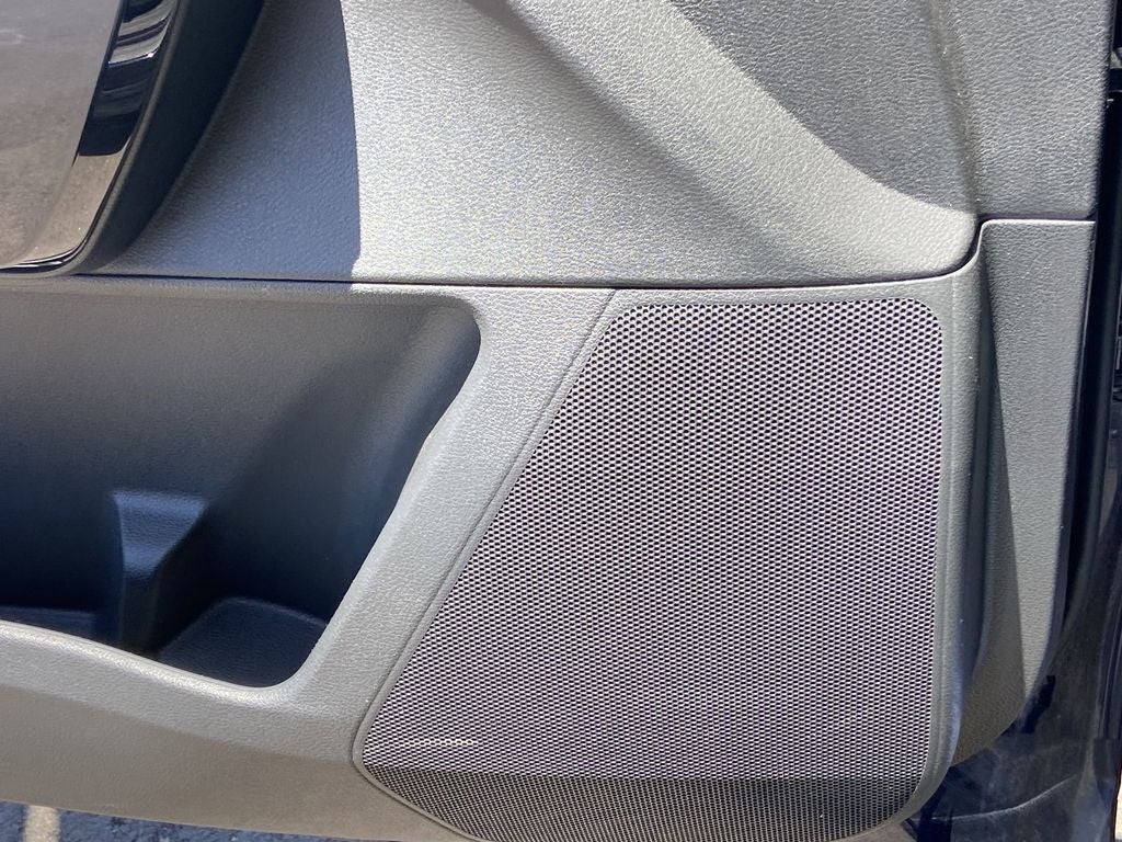 2025 Nissan Pathfinder SV - Photo 19