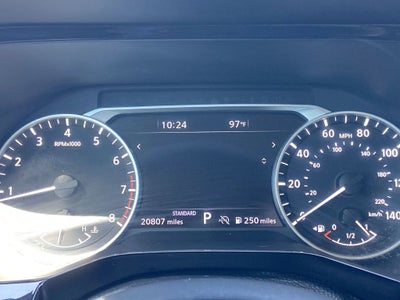 2024 Nissan Pathfinder SL