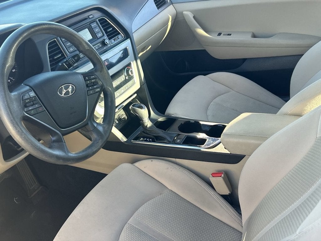 2017 Hyundai Sonata Base - Photo 6