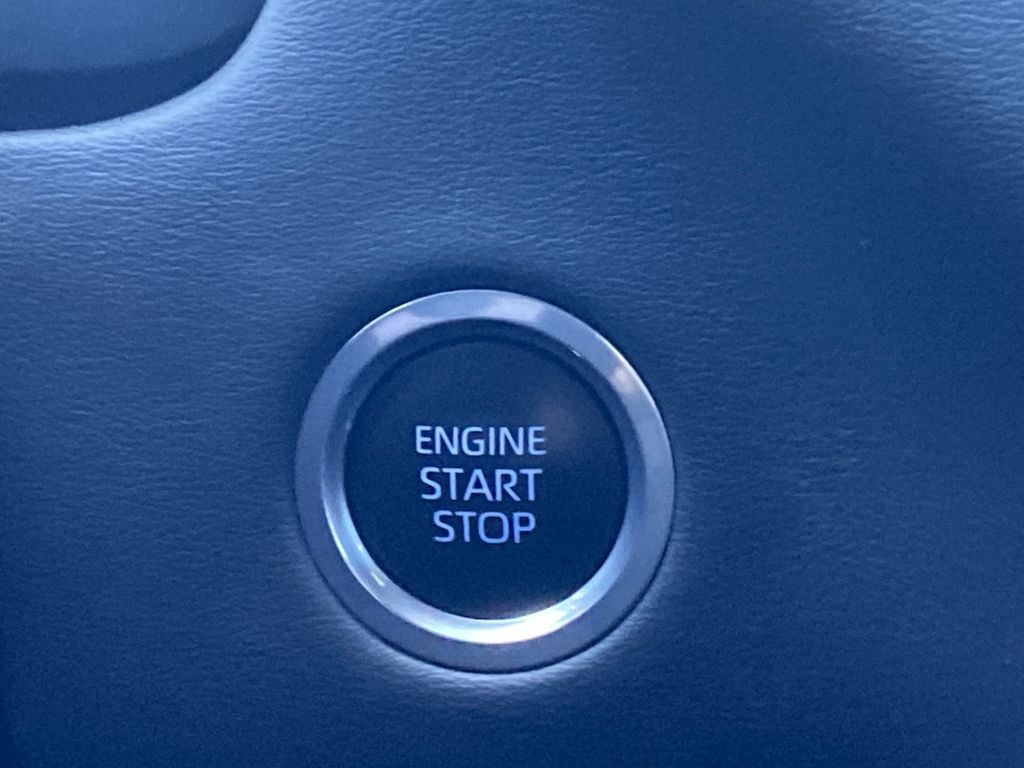 2022 Toyota Tundra Platinum