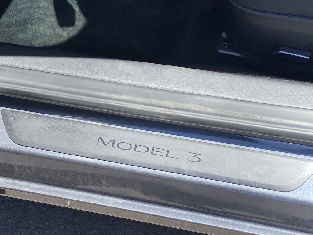 2023 Tesla Model 3 RWD