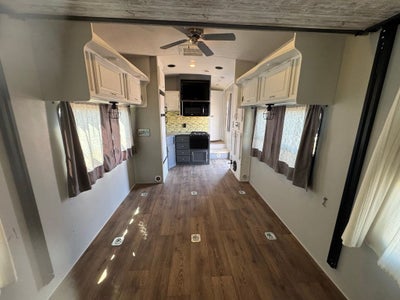 2014 Evergreen Amped 28FS 33' Toy Hauler