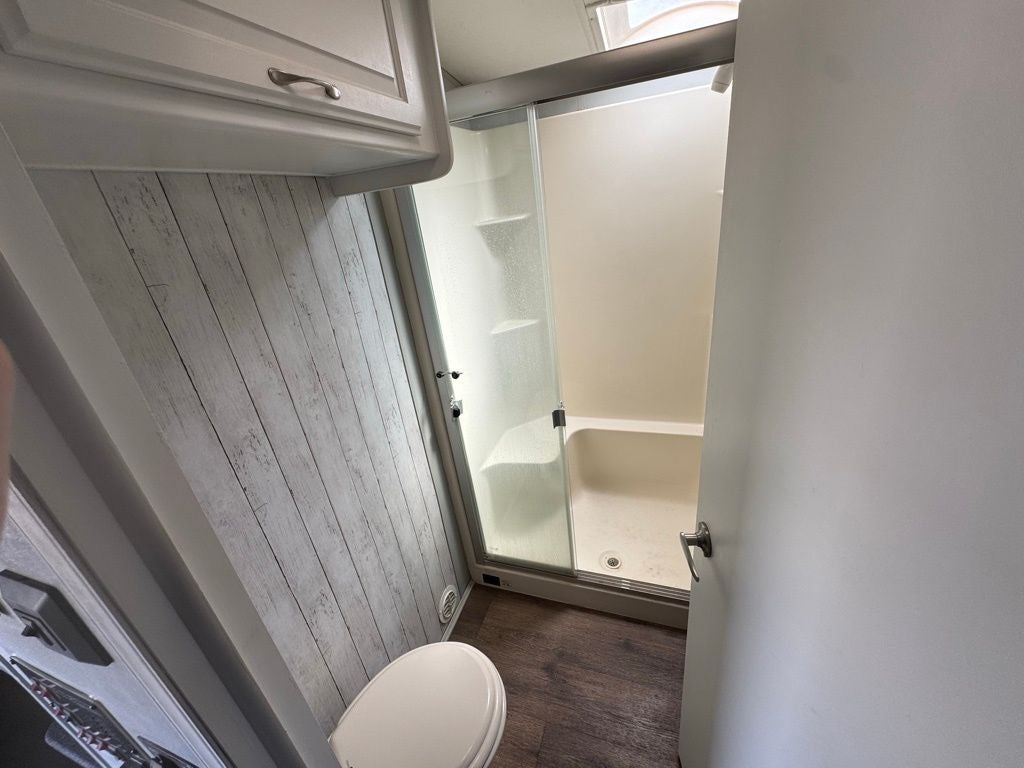 2014 Evergreen Amped 28FS 33' Toy Hauler