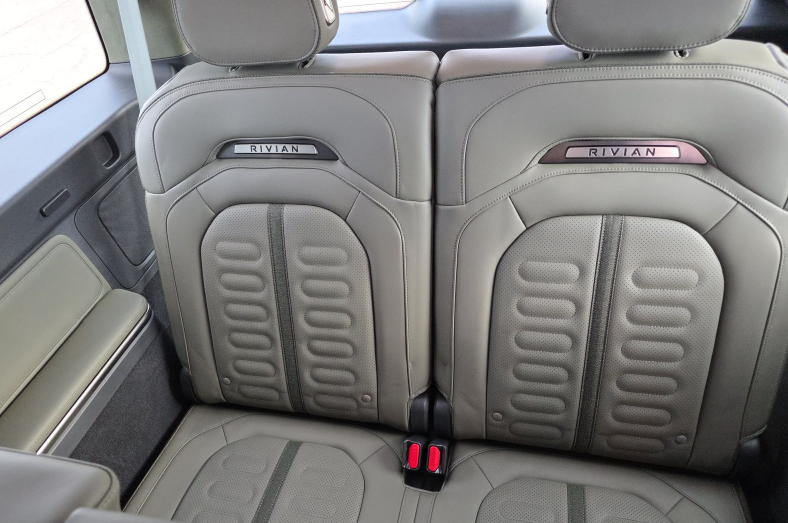 2024 Rivian R1S Adventure
