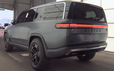 2024 Rivian R1S Adventure