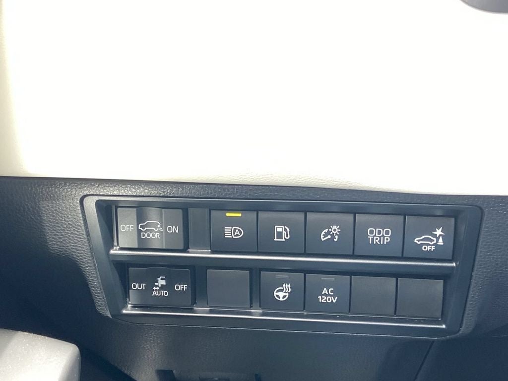 2023 Toyota Sequoia Capstone