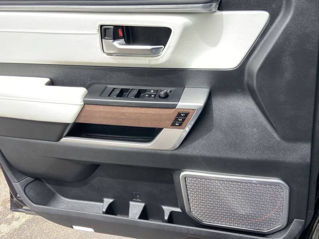 2023 Toyota Sequoia Capstone
