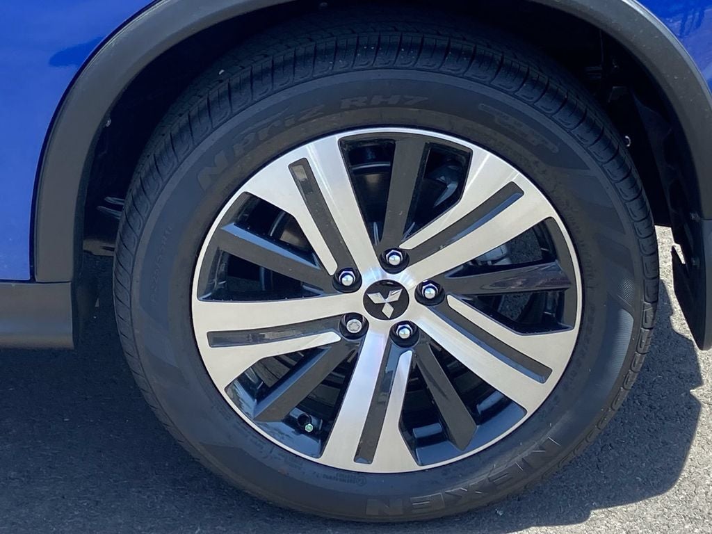 2027 Mitsubishi Outlander Sport Base