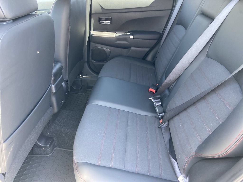 2027 Mitsubishi Outlander Sport Base