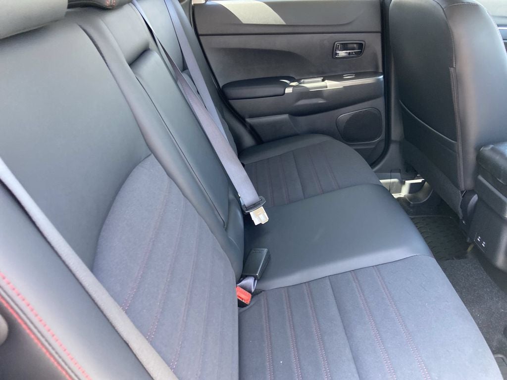 2027 Mitsubishi Outlander Sport Base