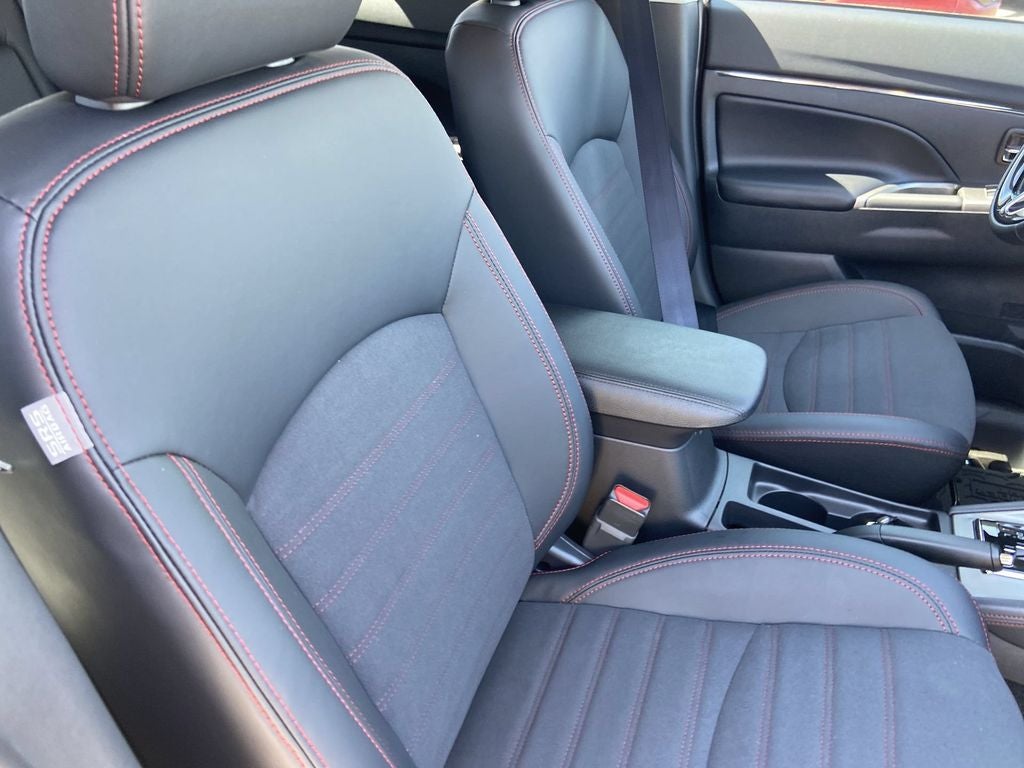 2027 Mitsubishi Outlander Sport Base