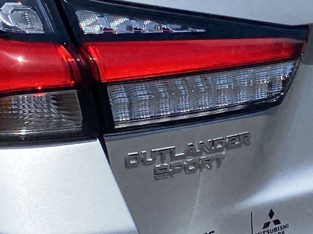 2027 Mitsubishi Outlander Sport Base