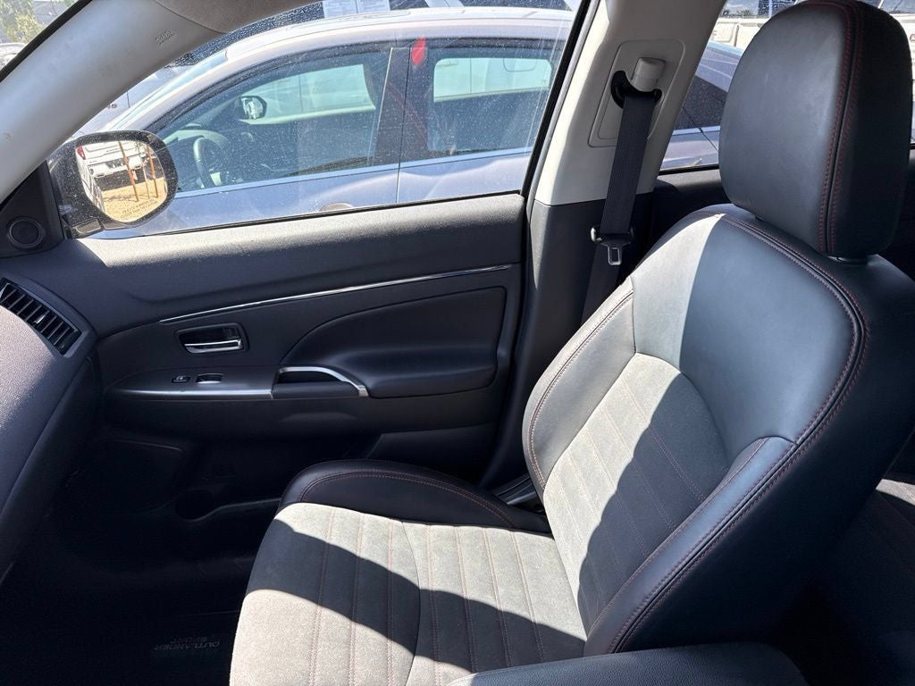 2024 Mitsubishi Outlander Sport 2.0 ES