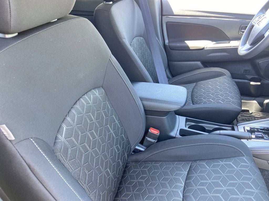 2026 Mitsubishi Outlander Sport 2.0 ES