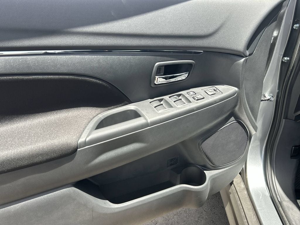 2026 Mitsubishi Outlander Sport S
