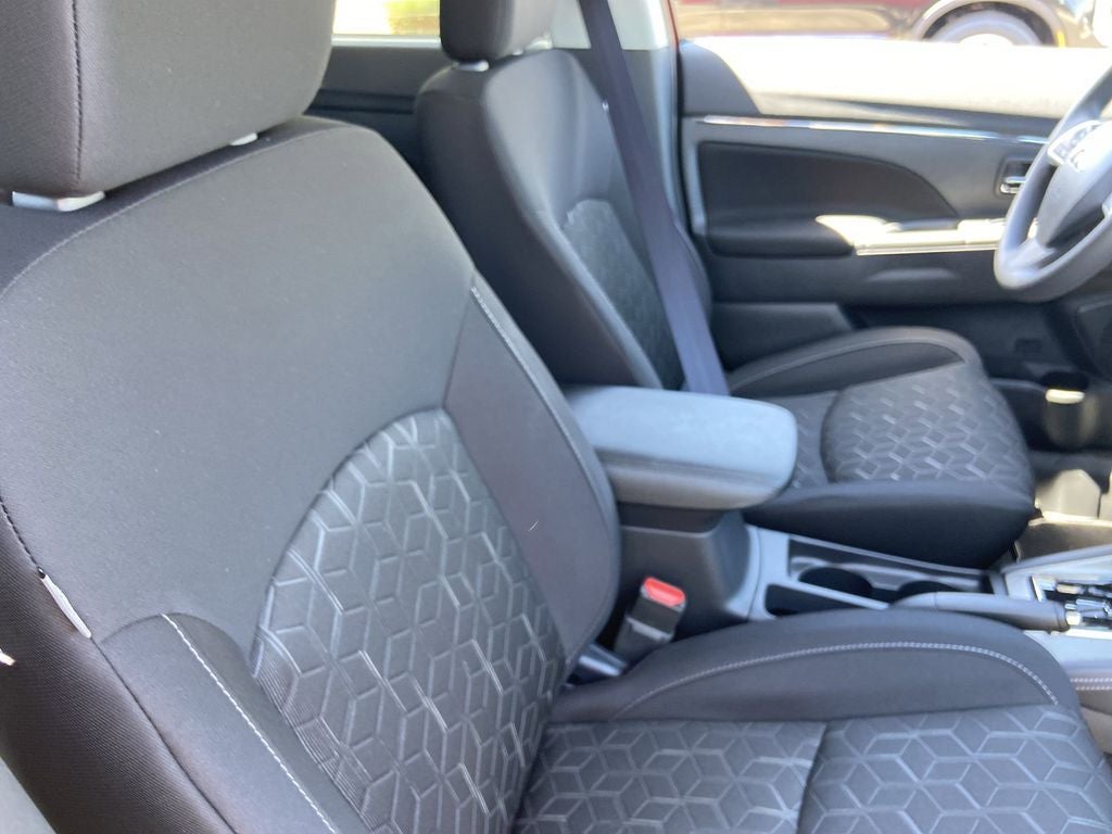 2026 Mitsubishi Outlander Sport 2.0 ES
