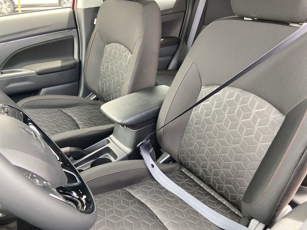 2026 Mitsubishi Outlander Sport 2.0 LE