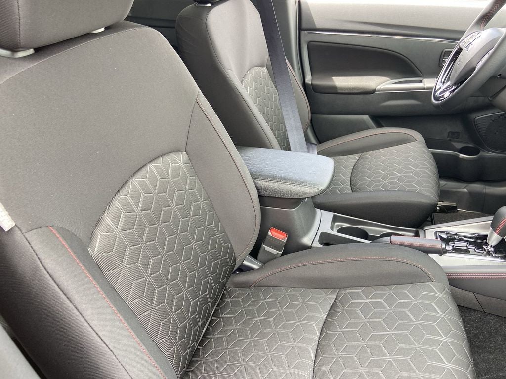2026 Mitsubishi Outlander Sport 2.0 LE