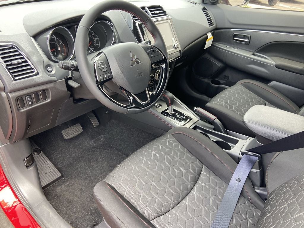 2026 Mitsubishi Outlander Sport 2.0 LE