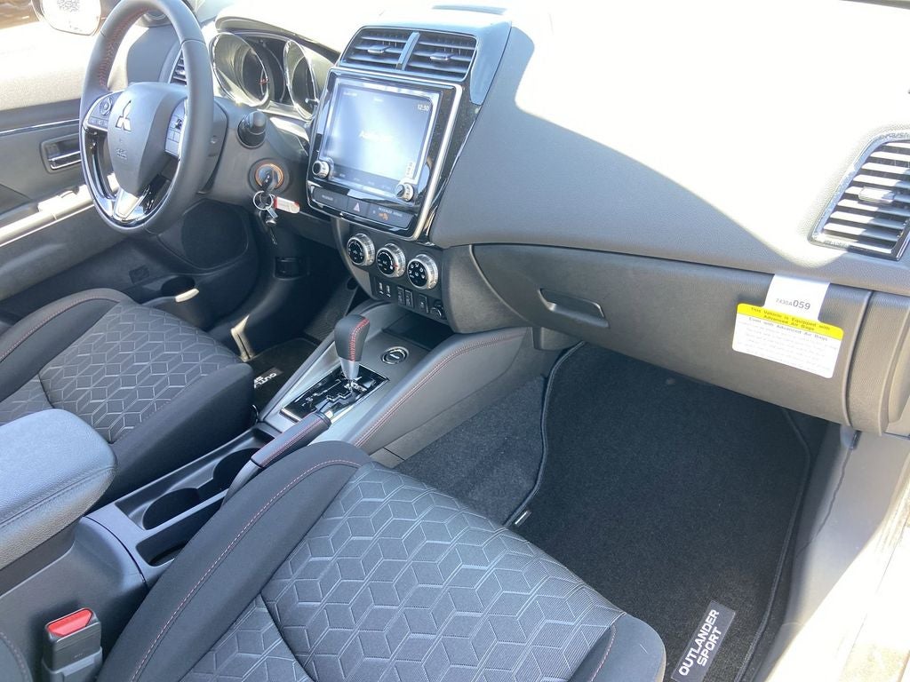 2026 Mitsubishi Outlander Sport 2.0 LE