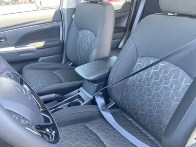 2026 Mitsubishi Outlander Sport 2.0 LE