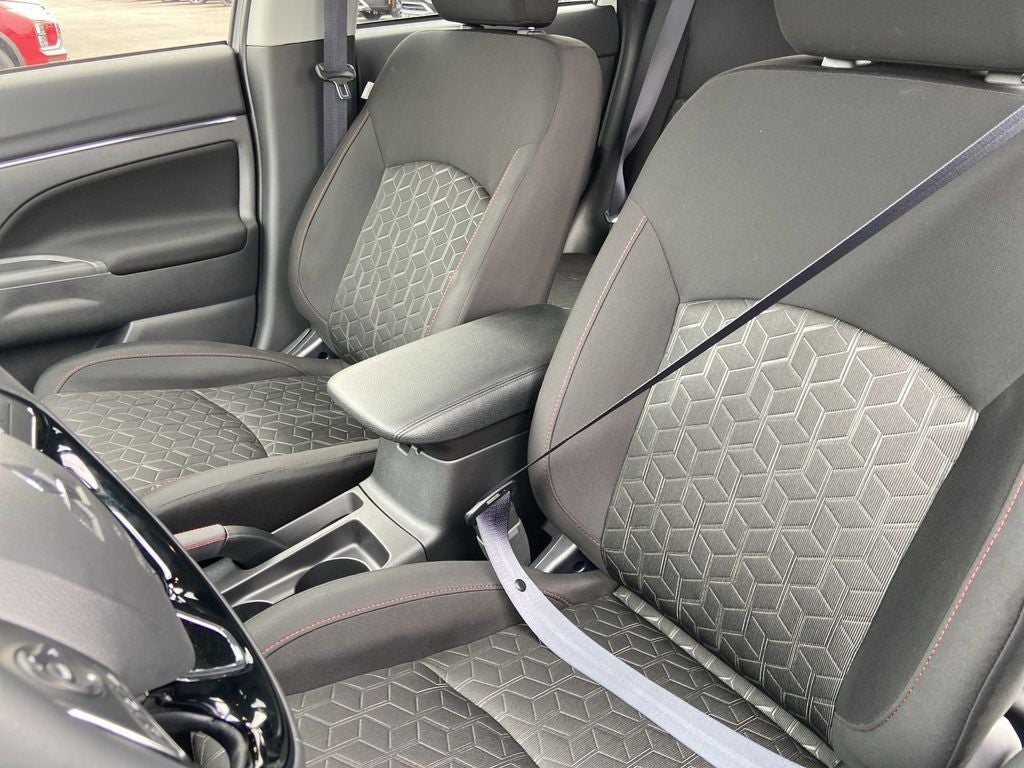 2026 Mitsubishi Outlander Sport 2.0 LE