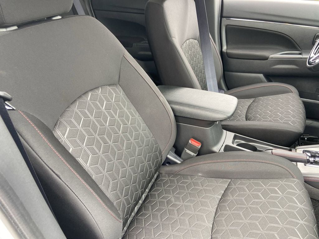 2026 Mitsubishi Outlander Sport 2.0 LE