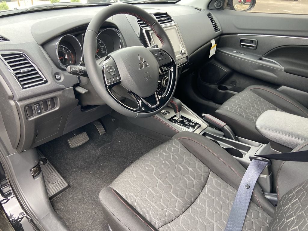 2026 Mitsubishi Outlander Sport 2.0 LE