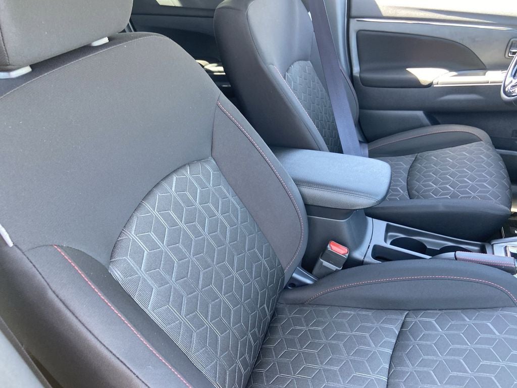 2026 Mitsubishi Outlander Sport 2.0 LE