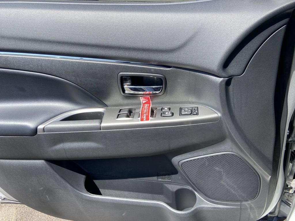 2027 Mitsubishi Outlander Sport SEL