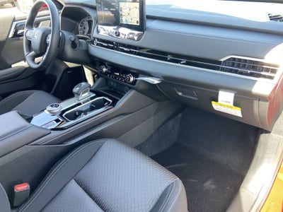 2026 Mitsubishi Outlander ES