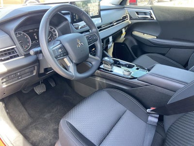 2026 Mitsubishi Outlander ES