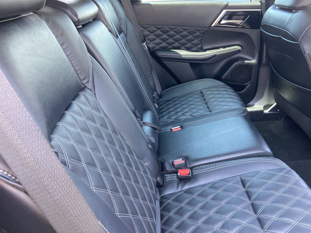 2022 Mitsubishi Outlander SEL