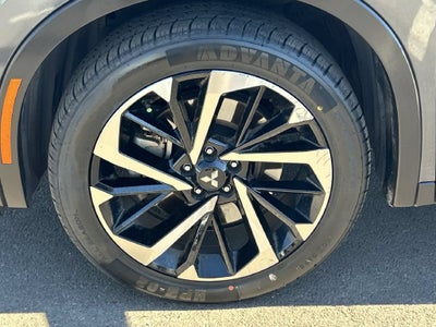 2024 Mitsubishi Outlander SE Black Edition w/Pano Roof
